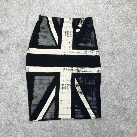 LA Banga Skirt Pencil Straight UK Flag Knit Stretch Black White Pull On Sz XS - Picture 1 of 6